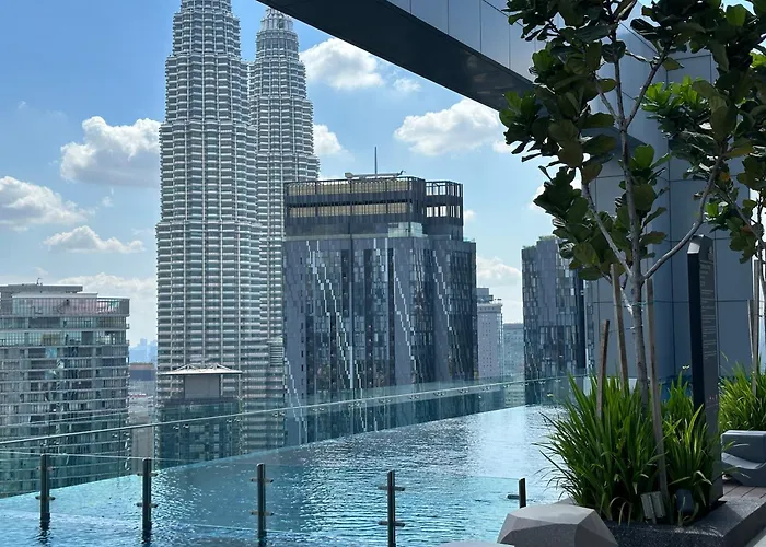 Royce Residences By Romeo Bnb