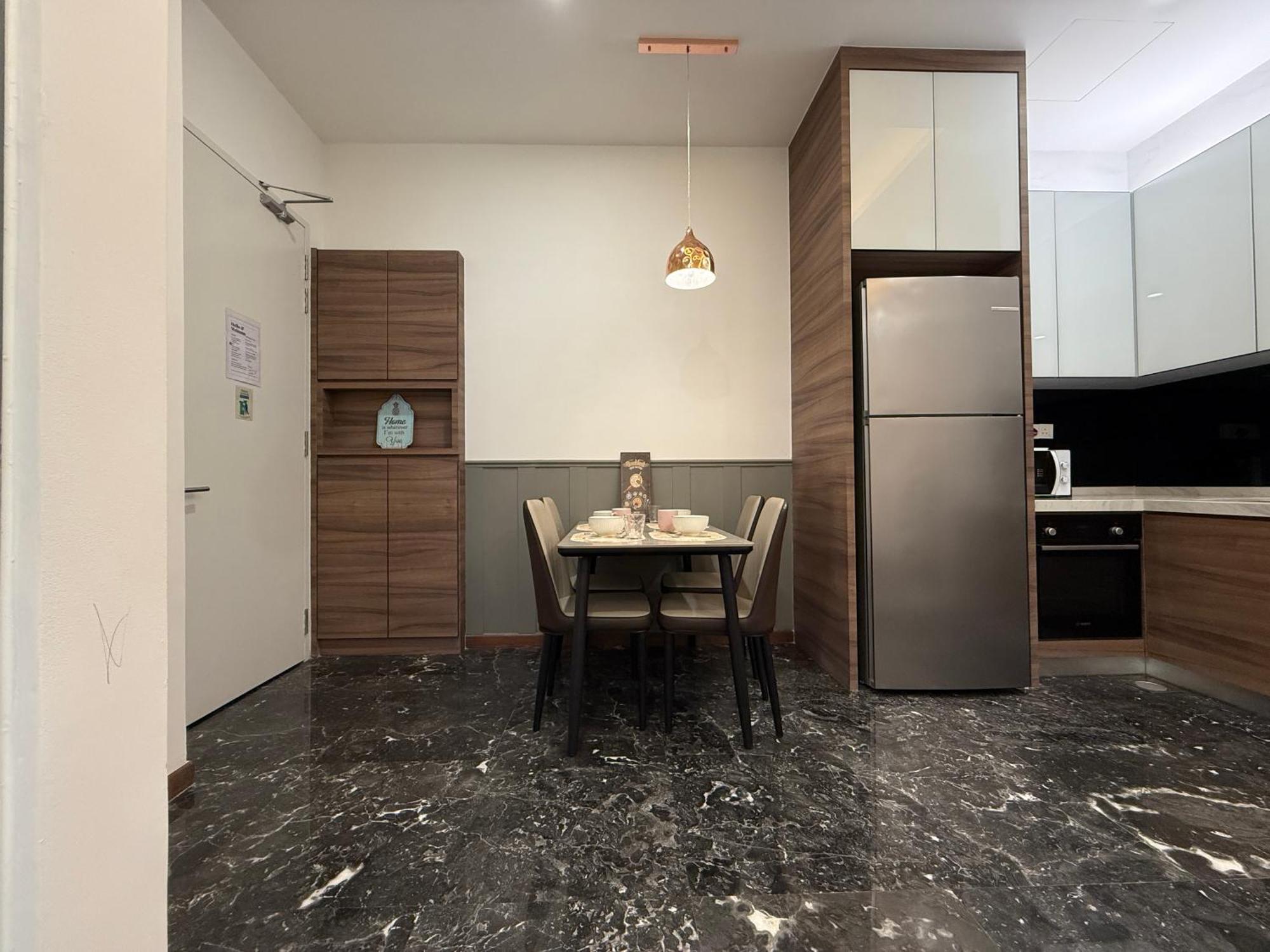 Royce Residences By Romeo